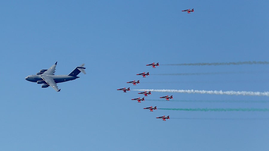<div class="paragraphs"><p>The performance concluded with synchronised manoeuvring by the Suryakiran Aerobatics Team and Sarang helicopter display team, leaving the audience spellbound.</p></div>