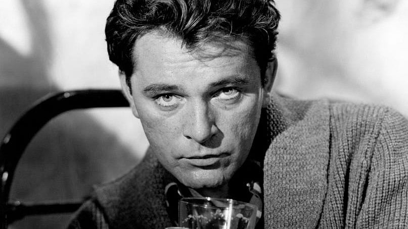 <div class="paragraphs"><p>Richard Burton</p></div>