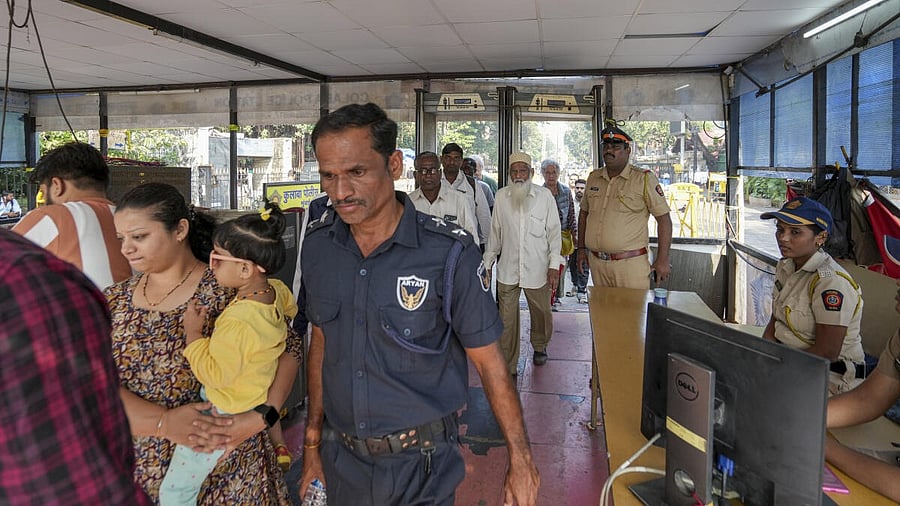 <div class="paragraphs"><p>Security heightened near Gateway of India</p><p></p></div>