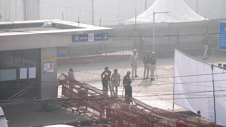 <div class="paragraphs"><p>Aftermath of blast near Delhi's Red Fort</p><p></p></div>