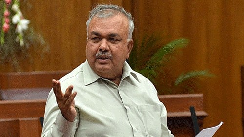 <div class="paragraphs"><p>Transport Minister Ramalinga Reddy. </p></div>