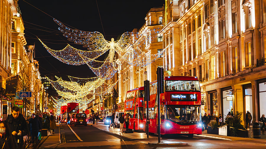 <div class="paragraphs"><p>Christmas lights in Regent Street, London.</p></div>