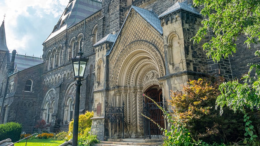<div class="paragraphs"><p>University of Toronto, Canada. </p></div>