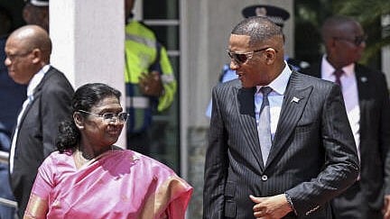 <div class="paragraphs"><p>President Droupadi Murmu with Botswana's President Duma Gideon Boko during a meeting, in Botswana.</p></div>