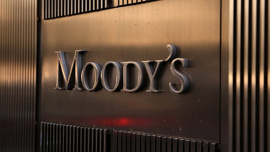 <div class="paragraphs"><p>FILE PHOTO: Signage is seen outside the Moody's Corporation headquarters in Manhattan, New York, U.S., November 12, 2021. </p></div>