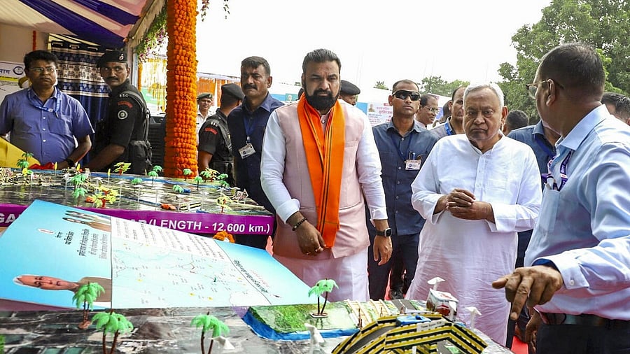 <div class="paragraphs"><p>Bihar Chief Minister Nitish Kumar and state Deputy Chief Minister Samrat Choudhary during the inauguration and foundation stone laying ceremony of schemes, in Gopalganj</p></div>