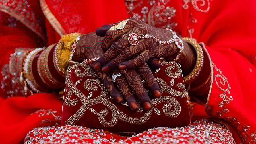 <div class="paragraphs"><p>A representative image of a bride.</p></div>