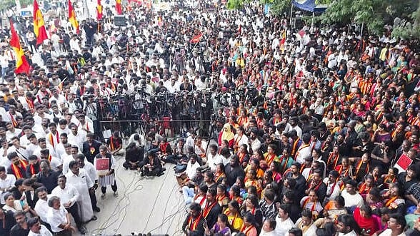 <div class="paragraphs"><p>TVK supporters take part in a protest against the ongoing special intensive revision (SIR) of electoral rolls in Tamil Nadu.</p></div>