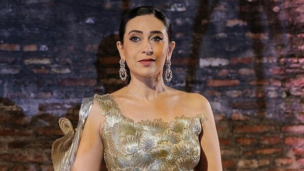 <div class="paragraphs"><p>Actor Karisma Kapoor</p></div>