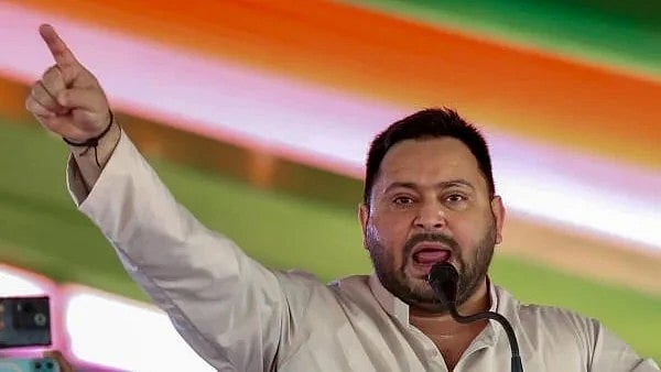Tejashwi Yadav Accuses 'Dartantra' in Bihar, Dy CM Sinha Retorts with 'Anarchy' Charge