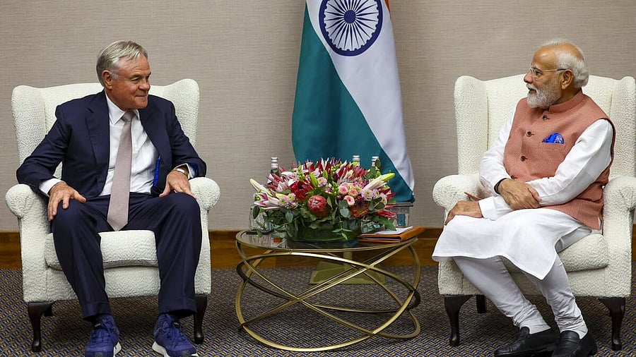 <div class="paragraphs"><p>In this image posted on Nov. 21, 2025, Prime Minister Narendra Modi with Naspers Chairman Koos Bekker during a meeting, in Johannesburg, South Africa. </p></div>