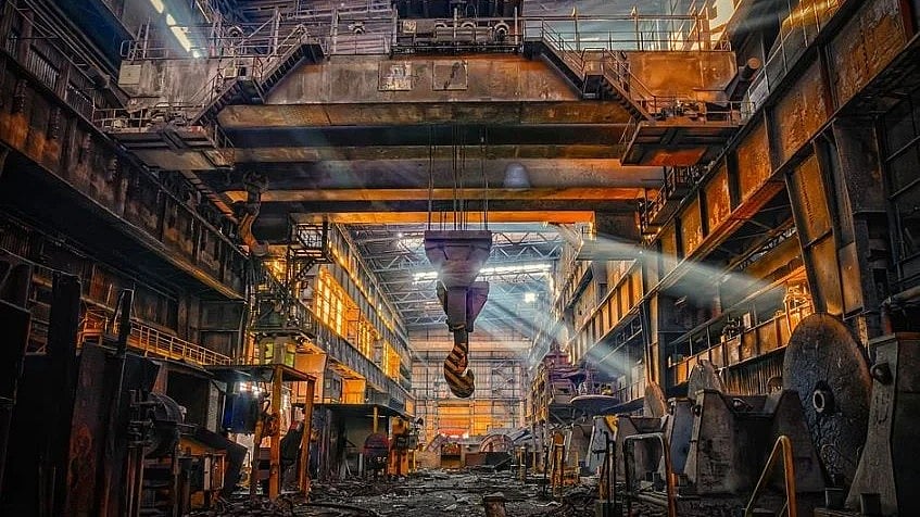 <div class="paragraphs"><p>Representative image of a factory.</p></div>