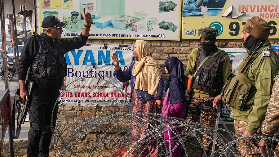 <div class="paragraphs"><p>Security in J-K after blast at J-K police station</p><p></p></div>