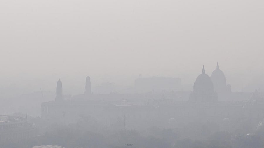 <div class="paragraphs"><p>North Block and South Block engulfed in a layer of smog, in New Delhi, Friday, Nov. 21, 2025.North Block and South Block engulfed in a layer of smog, in New Delhi, Friday, Nov. 21, 2025.</p></div>