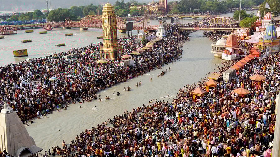 <div class="paragraphs"><p>Tourism and pilgrimage once boosted Uttarakhand’s economy, yet it still faces outmigration, job scarcity, weak infrastructure, and environmental risks. In pic, devotees take a dip in the Ganga at Haridwar. </p></div>
