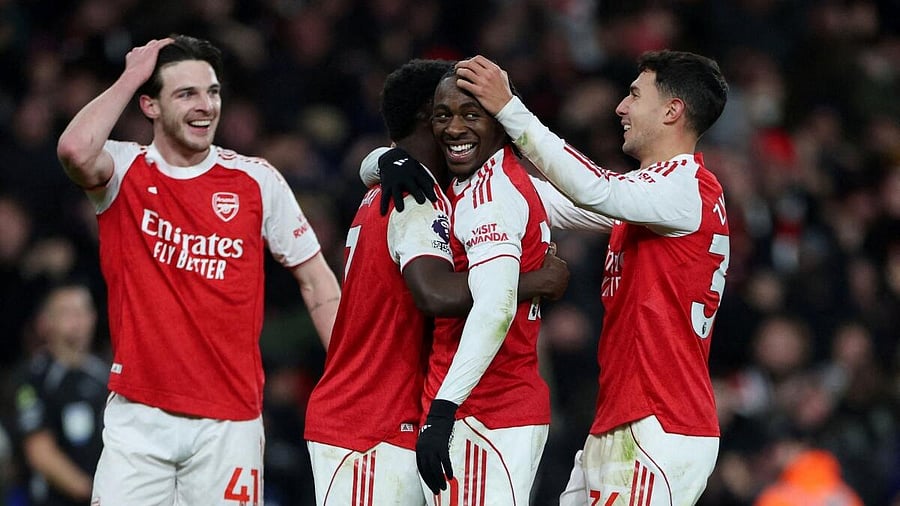 <div class="paragraphs"><p>Arsenal's Eberechi Eze celebrates scoring their fourth goal with Declan Rice, Bukayo Saka and Martin Zubimendi</p></div>