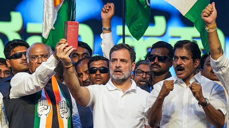 <div class="paragraphs"><p>Congress leaders&nbsp;Mallikarjun Kharge, Rahul Gandhi and K C Venugopal during the party's 'Vote Adhikar Rally' in Bengaluru.</p></div>