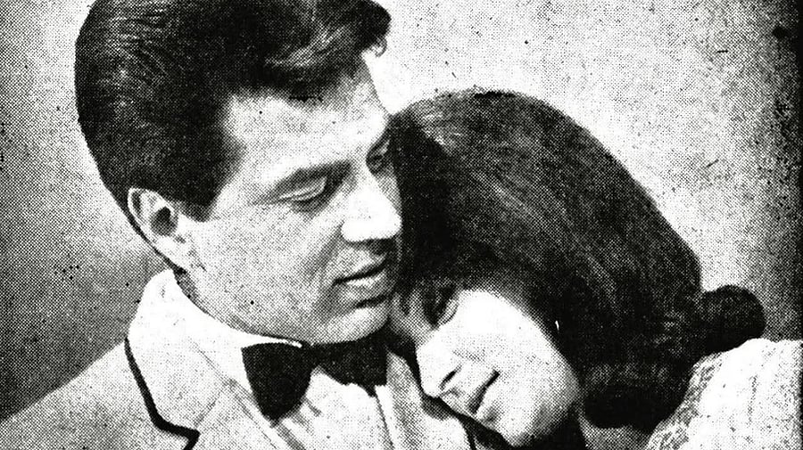 <div class="paragraphs"><p>Dharmendra.</p></div>