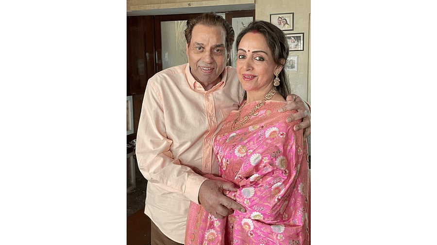 <div class="paragraphs"><p>Actor Dharmendra </p></div>