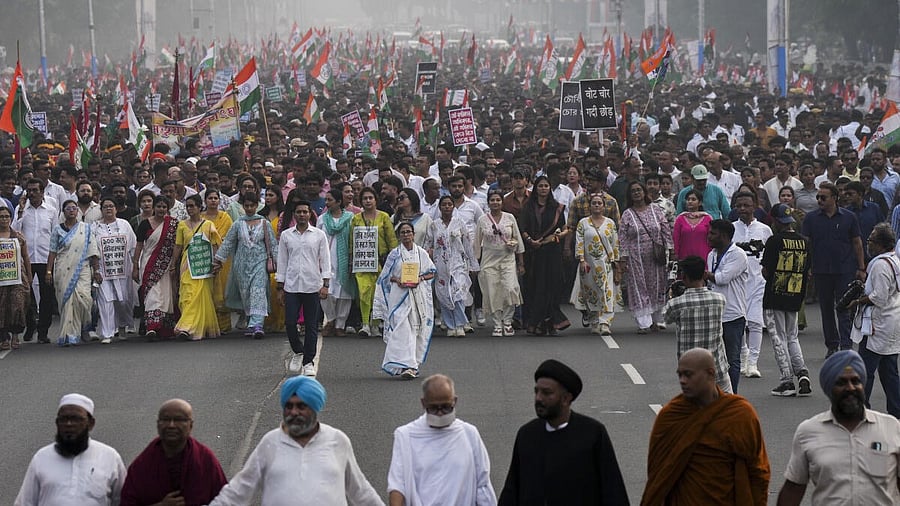 <div class="paragraphs"><p>West Bengal Chief Minister and TMC supremo Mamata Banerjee with the party's General Secretary and MP Abhishek Banerjee and other party leaders takes part in a protest rally against the Special Intensive Revision (SIR) of electoral rolls in the state, in Kolkata.</p></div>