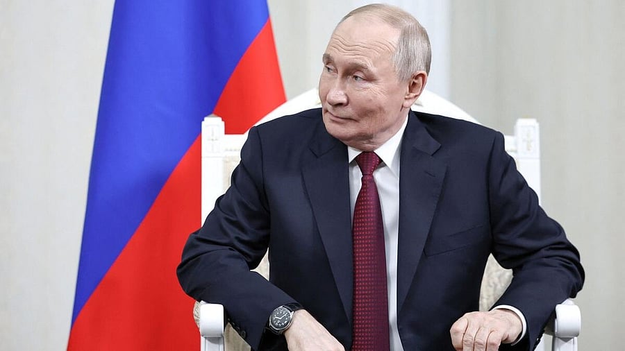 <div class="paragraphs"><p>Russian President Vladimir Putin attends a meeting with Belarusian President Alexander Lukashenko in Bishkek, Kyrgyzstan.</p></div>