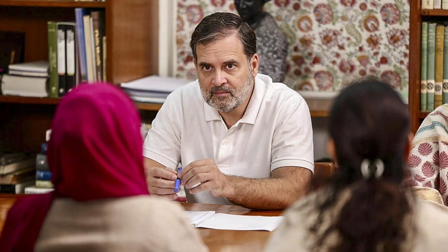 <div class="paragraphs"><p>LoP in the Lok Sabha and Congress leader Rahul Gandhi during an interaction with mothers who shared how their children are struggling to breathe in toxic air, in New Delhi.</p></div>
