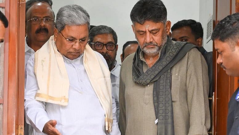 <div class="paragraphs"><p>Siddaramaiah and DK Shivakumarafter the breakfast meeting</p></div>