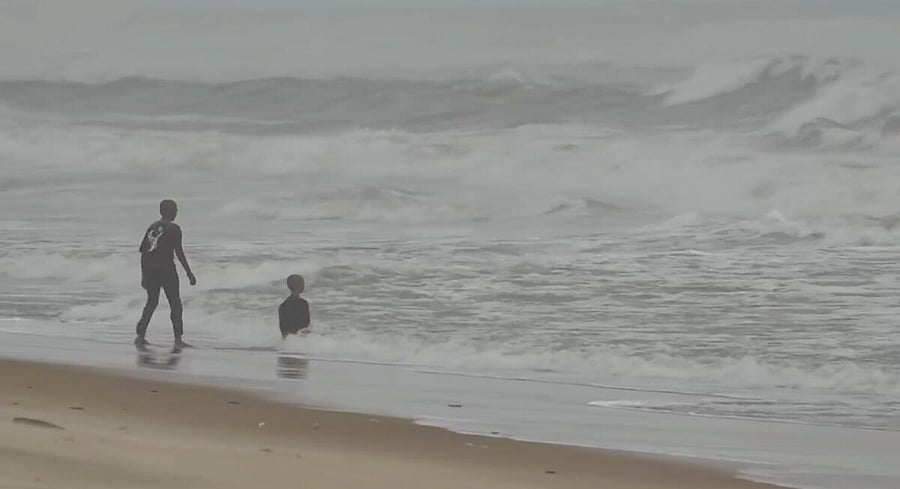 <div class="paragraphs"><p>A view of high waves at Marina Beach in the wake of Cyclone Ditwah, in Chennai</p></div>