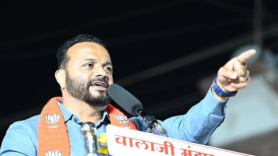 <div class="paragraphs"><p>Maharashtra Minister and BJP leader Jaykumar Gore.</p></div>