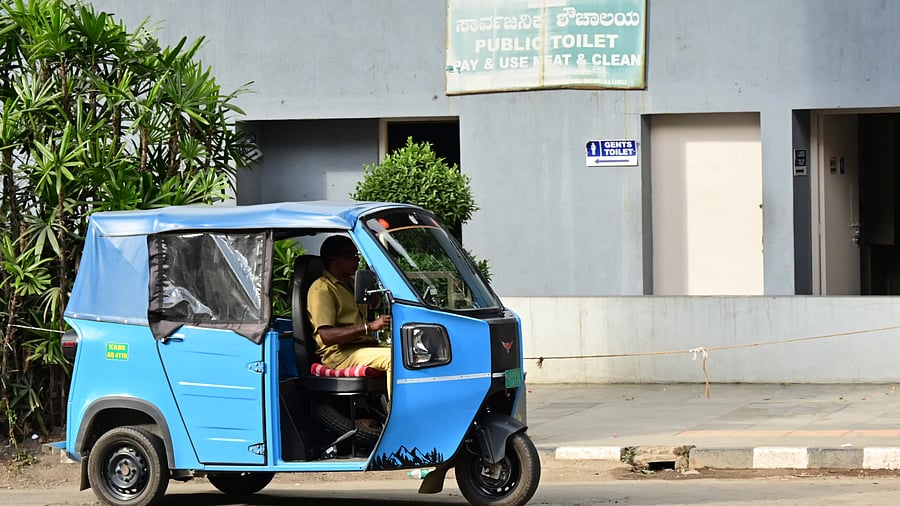 <div class="paragraphs"><p>Women drivers suffer the most, having to choose between health risks and the pressing need to earn. </p></div>