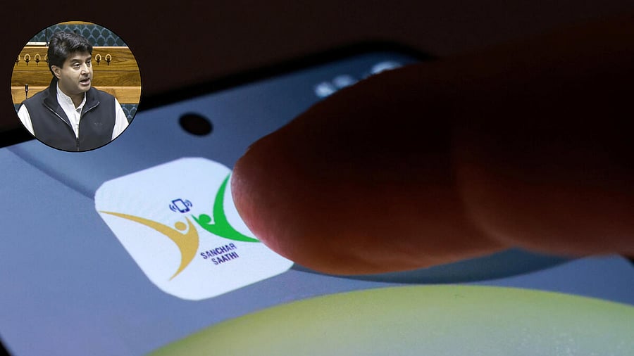 <div class="paragraphs"><p>Sanchar Saathi app row | Govt rolls back mandatory pre-installation on mobile phones</p></div>