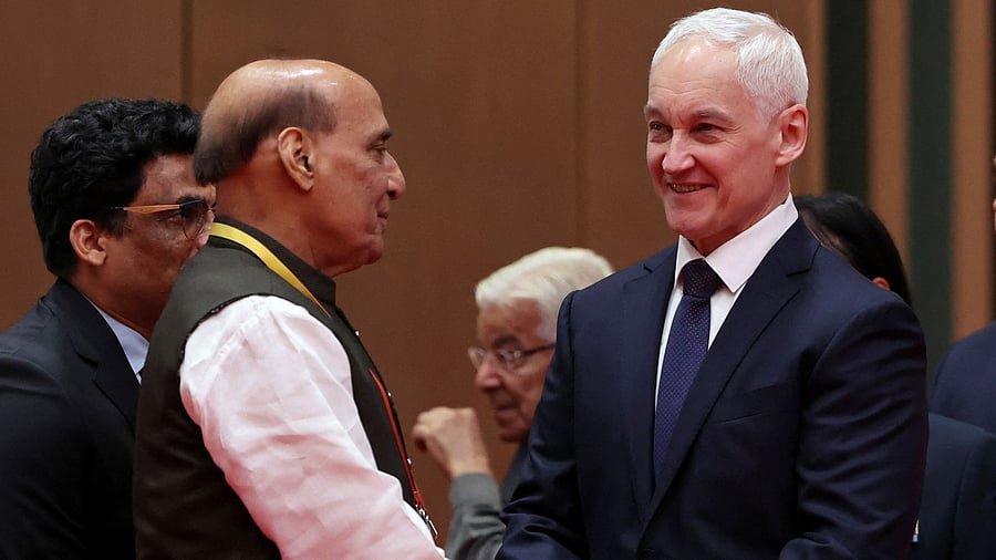<div class="paragraphs"><p>Russia's Defence Minister Andrei Belousov (R) and India's Defence Minister Rajnath Singh.</p></div>