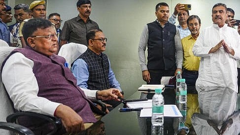 <div class="paragraphs"><p>Chief Electoral Officer Manoj Kumar Agarwal meet aBJP delegation led by West Bengal LoP Suvendu Adhikari.</p></div>