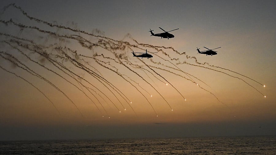 <div class="paragraphs"><p>Navy Day celebrations in Kerala</p><p></p></div>