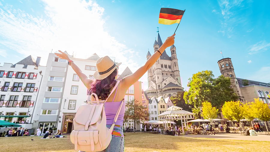 <div class="paragraphs"><p>A representative image.</p></div>