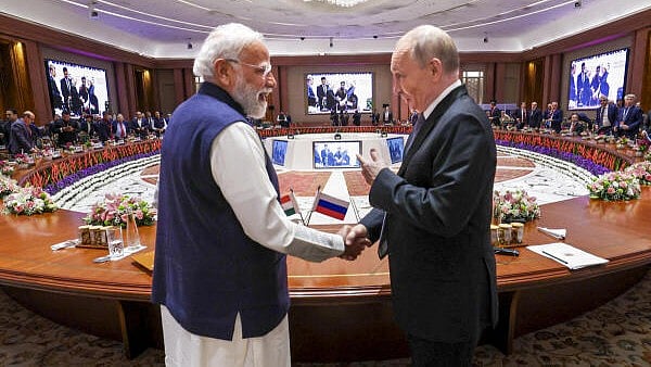 Russia Says India Unlikely to Change Russian Oil Import Policy