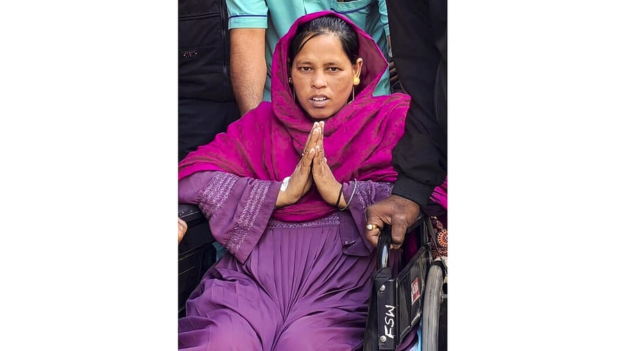 <div class="paragraphs"><p>Sunali Khatun</p></div>