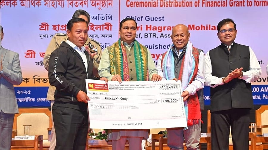 <div class="paragraphs"><p>The cheques were handed over to the former militants at a function at the Srimanta Sankardev Kalakshetra in Guwahati in the presence of Assam Cabinet Minister Jayanta Malla Baruah and Chief of Bodoland Territorial Council (BTC), Hagrama Mohilary.</p></div>