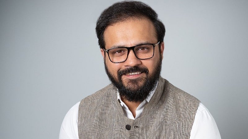 <div class="paragraphs"><p>Aman Jain</p></div>