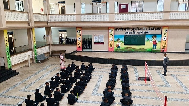 <div class="paragraphs"><p>ISRO visits inspire students from Gadchiroli </p></div>