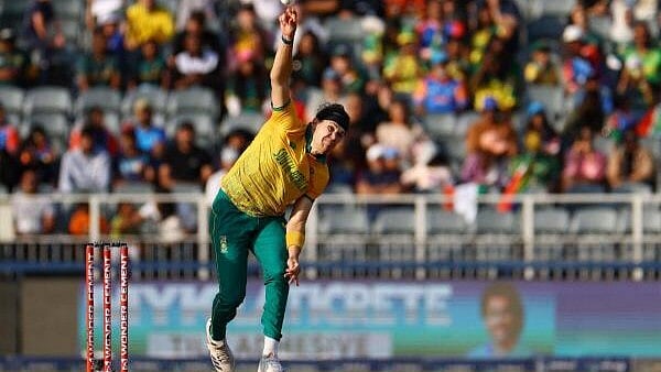 RCB Fast Bowling: RCB Enhances Fast Bowling Depth