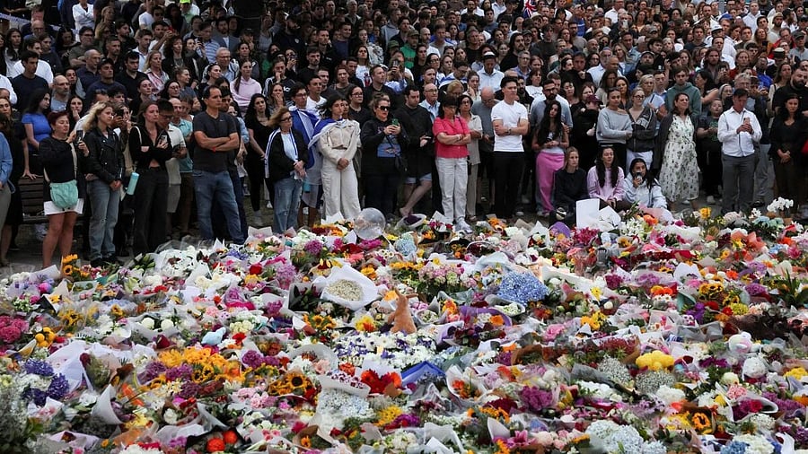 <div class="paragraphs"><p>People pay respects at Bondi Pavilion to victims of a shooting during a Jewish holiday celebration at Bondi Beach, in Sydney, Australia.</p></div>