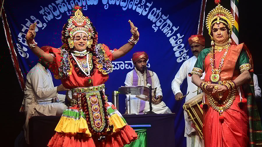 <div class="paragraphs"><p>Yakshagana artistes of the Pavanje Mela perform 'Chayanandana', a Harake Yakshagana show, near Kadri Temple in Mangaluru. </p></div>