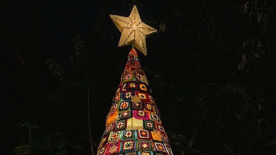 The crochet Christmas tree.