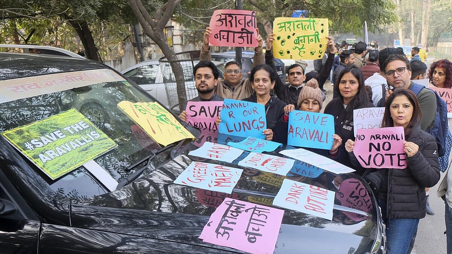 <div class="paragraphs"><p>Save Aravalli protest in Gurugram.</p><p></p></div>