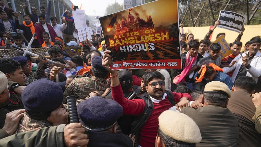 <div class="paragraphs"><p>Visuals of people protesting</p></div>