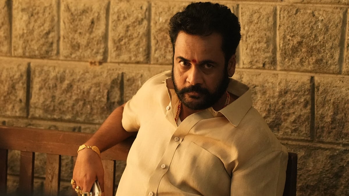 Actor Sivaji appears before Telangana Womenâs Commission over derogatory remarks