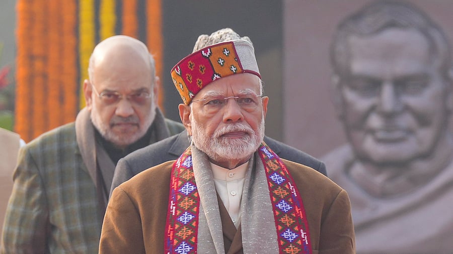 <div class="paragraphs"><p>Prime Minister Narendra Modi pays tribute to former prime minister Atal Bihari Vajpayee</p></div>