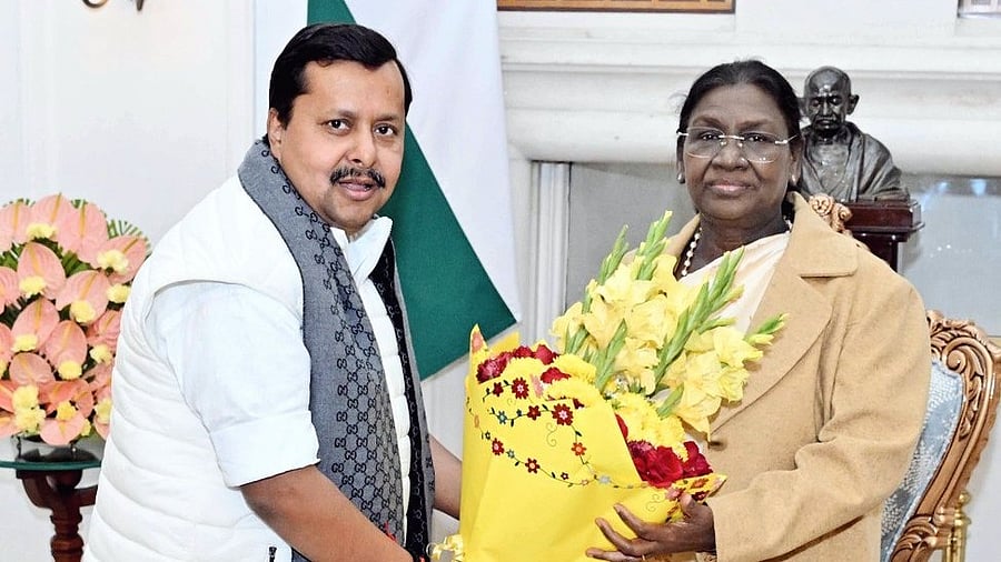 <div class="paragraphs"><p>Credit: X/@@NitinNabin</p></div>