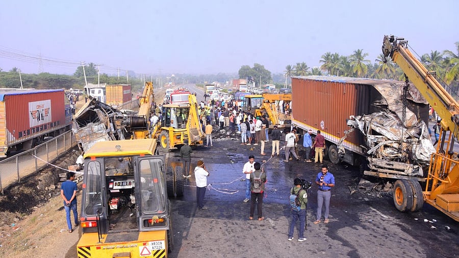 <div class="paragraphs"><p>The toll from the tragic collision in Chitradurga rose to seven.</p></div>